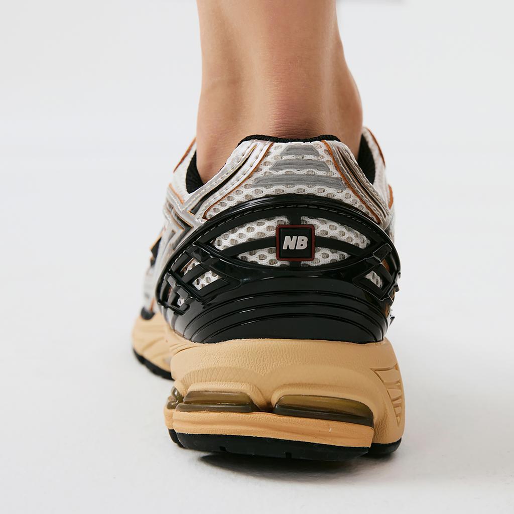 New Balance 1906R Vintage Metallic Silver