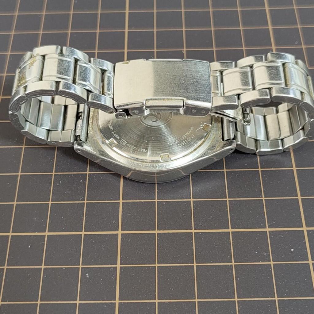 Used Working condition SEIKO V657-9039 Chronograph Quartz Men's Watch Management K26a