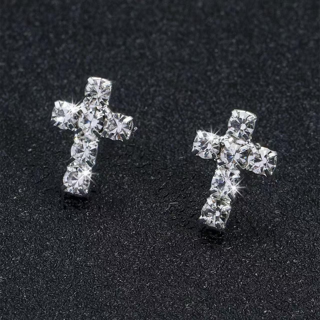 

Elegant Diamond Cross Silver Stud Earrings 2025 - High-End Luxury with Versatile Style