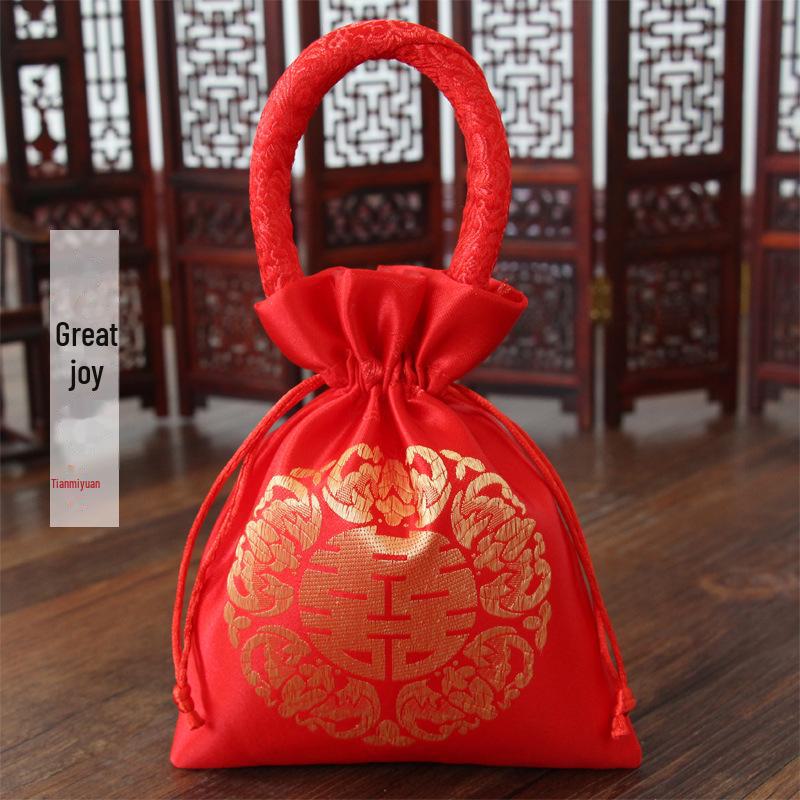 Portable Tassel Wedding Candy Bag - Souvenir Packaging for Weddings and Celebrations