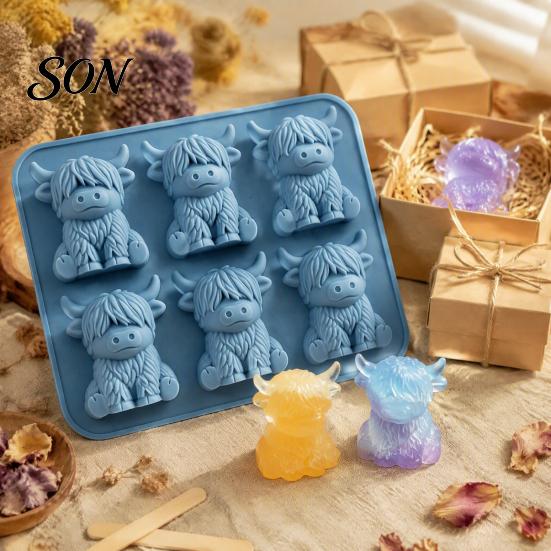 Creative DIY Aromatherapy Wax Mold 3D Highland Cow Ice Mold, 6 Cavity Food Grade Silicone Chocolate Cube Tray, Non Stick Flexible for Whiskey