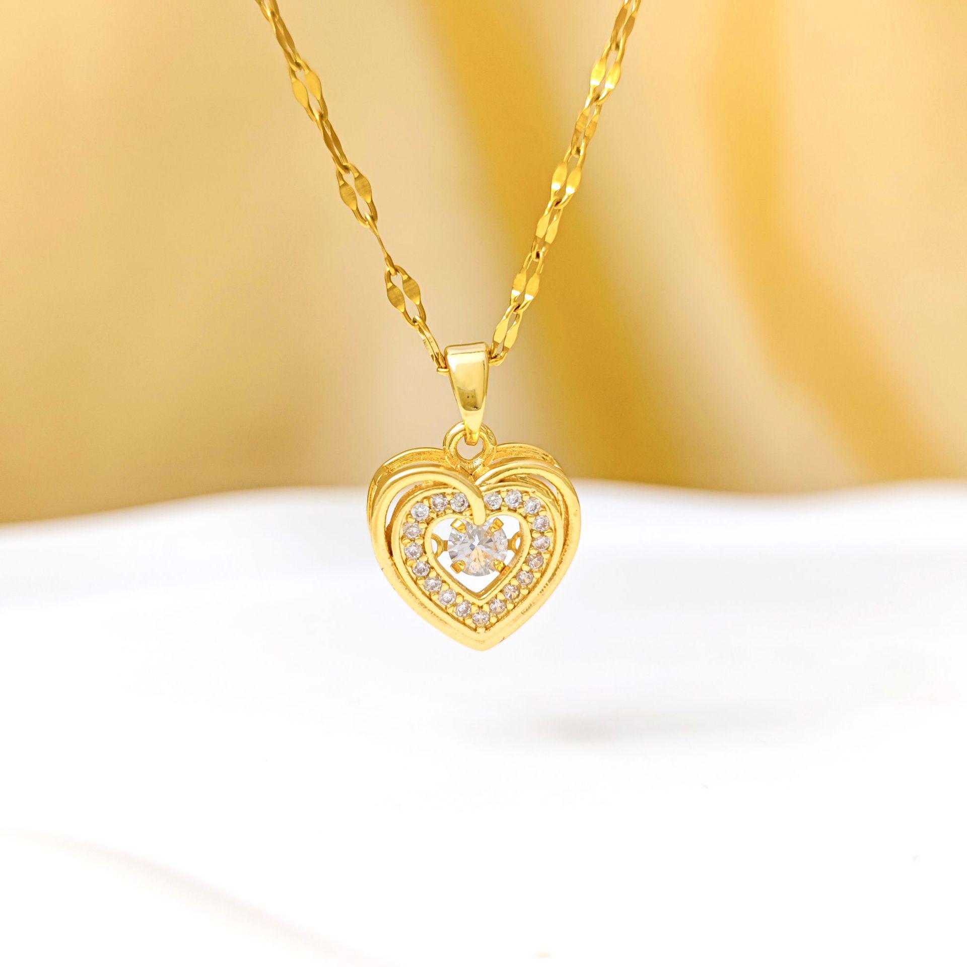 Starry Zirconia Clavicle Necklace: Luxurious Full Diamond Rotating Pendant for Women