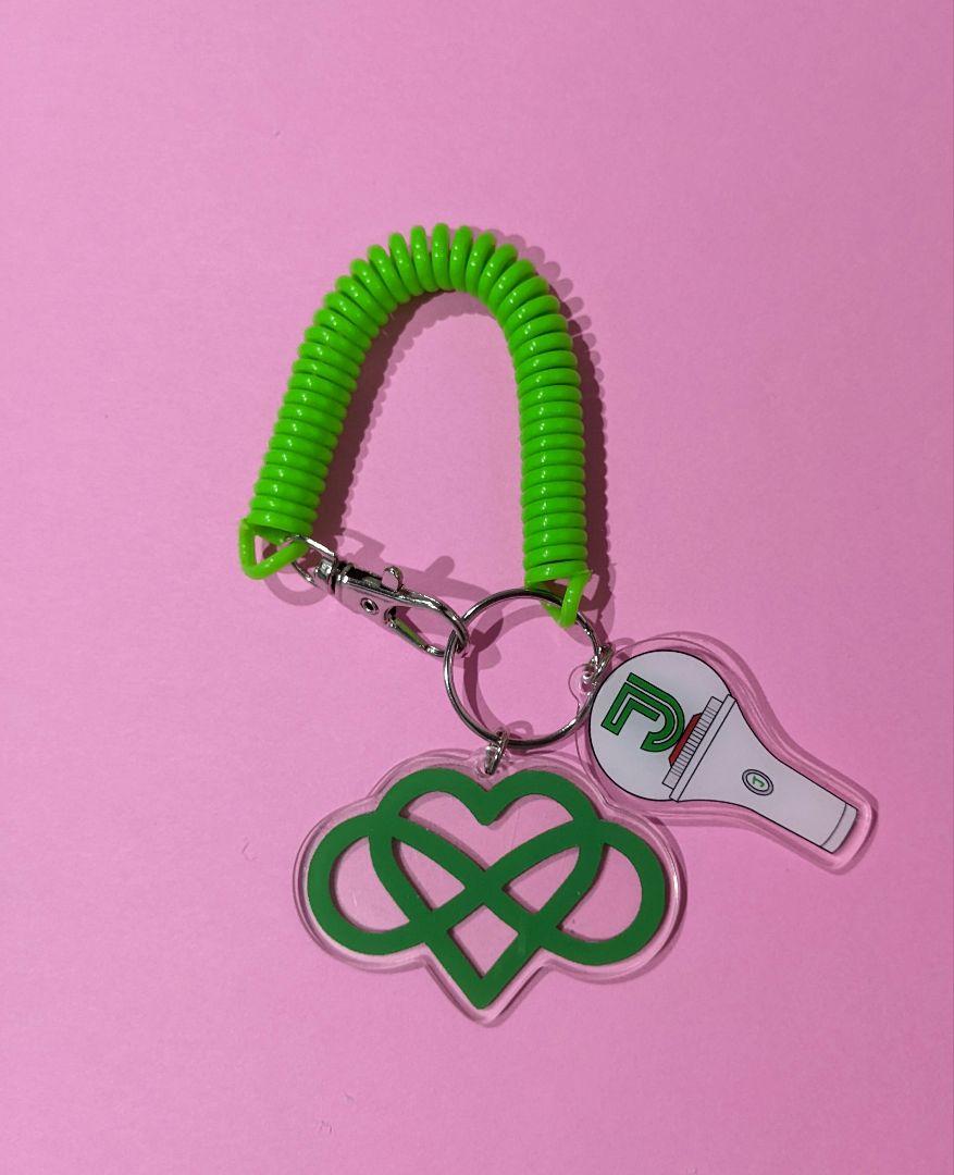 

[Б/У] Jaejoong Infinity J-Bomb Акриловый брелок