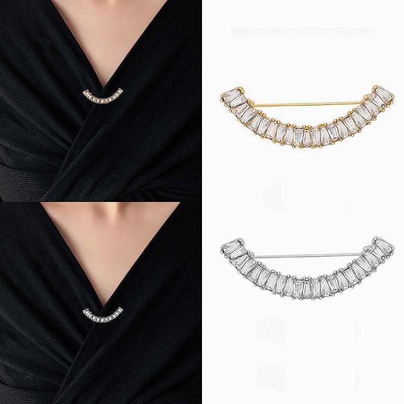 1PC Durable Exquisite Sturdy Feminine Rhinestone Suit Shine Multi-functional Brooch Understated Luxury Fixed Buckle