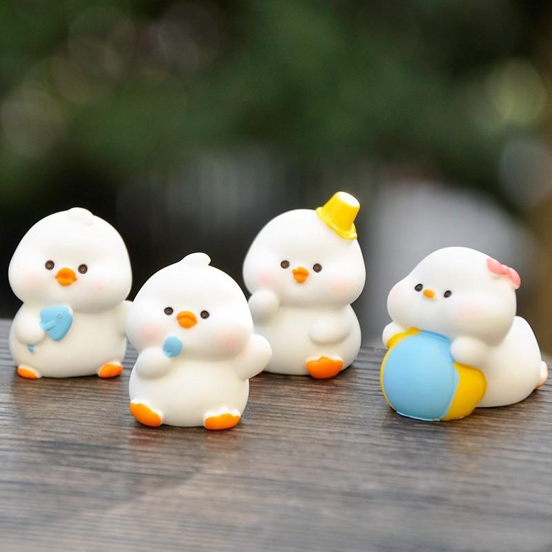 Resin Sea Animal Duck Sculpture For Indoor And Outdoor Creative Scenes