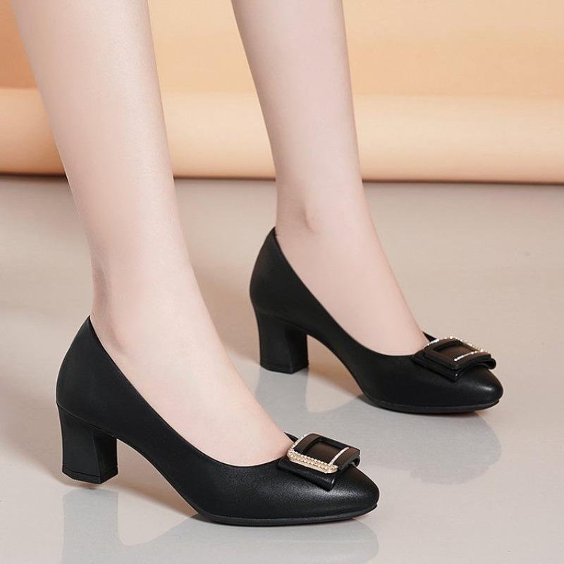 

Versatile light mouth soft leather medium heel single shoes women s autumn new thick heel professional commuting not tired foot high heels 40 чёрный