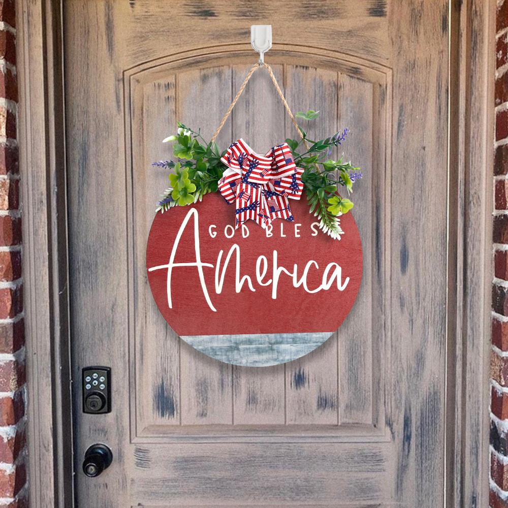 Round Wooden Exquisite Home Decor Sign For 4th Of July Featuring Colorful Imagery Patriotic