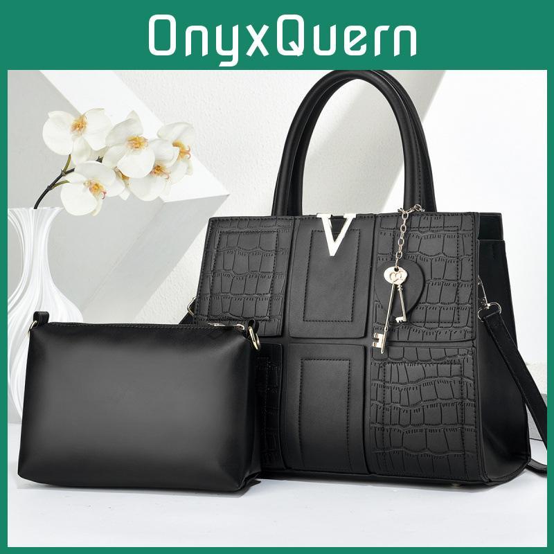 Street Style Large Crossbody Handbag With Zipper Closure And Internal Pockets For Women