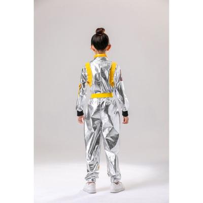 Halloweenske detské kostýmy Pútnici Zeme z vesmíru, Chlapci a dievčatá astronauti javiskové vystúpenie