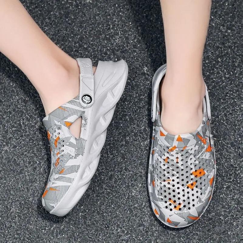 Hollow Hole Shoes Men's Sandals Summer Slippers Beach Shoes Men's Non-slip Outer Wear Camouflage Toe Sandals Flip Flops