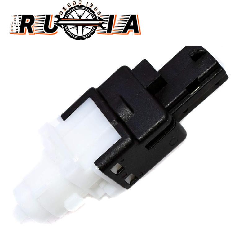 New 1PC 46840510 Brake Light Switch 60816501 For Fiat Palio Novo Unoru