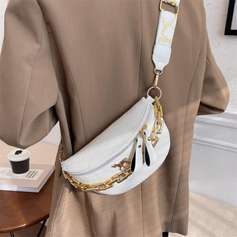 

Trendy PU Chest Bag Stylish Single Shoulder Saddle Bag with Crocodile Pattern Chain Wide Belt Crossbody Bags for Women Daily Use