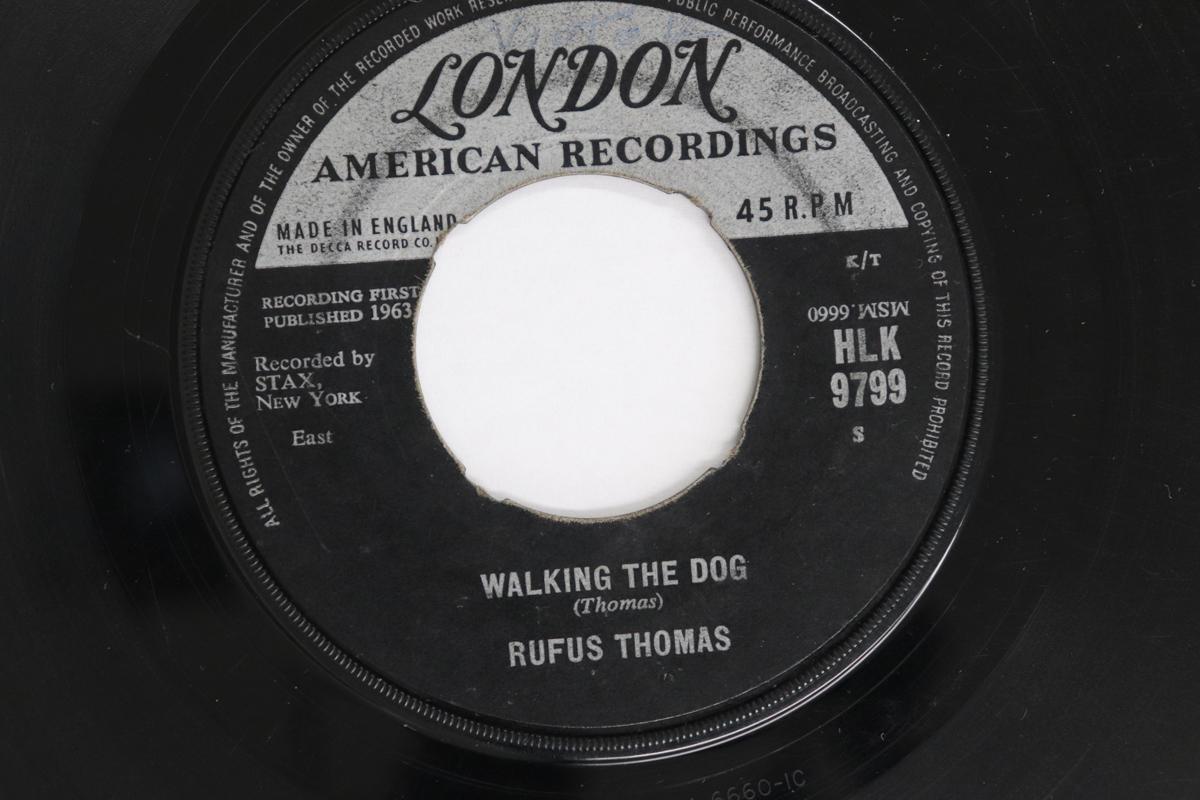

7-дюймовая пластинка RUFUS THOMAS - Walking The Dog HLK9799 London Records 1963 UK Соул/Фанк Б/У