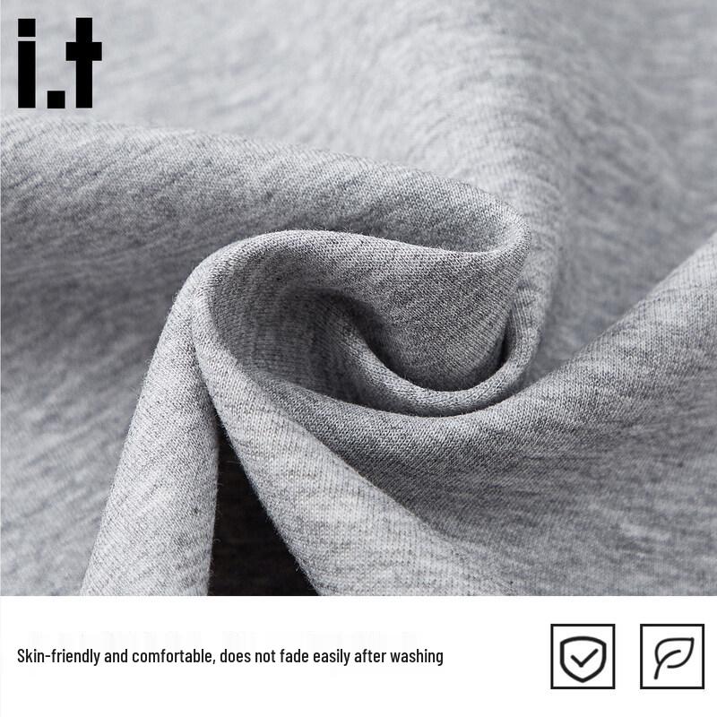 CHOCOOLATE Men's Solid Crew Neck Long Sleeve T-Shirt