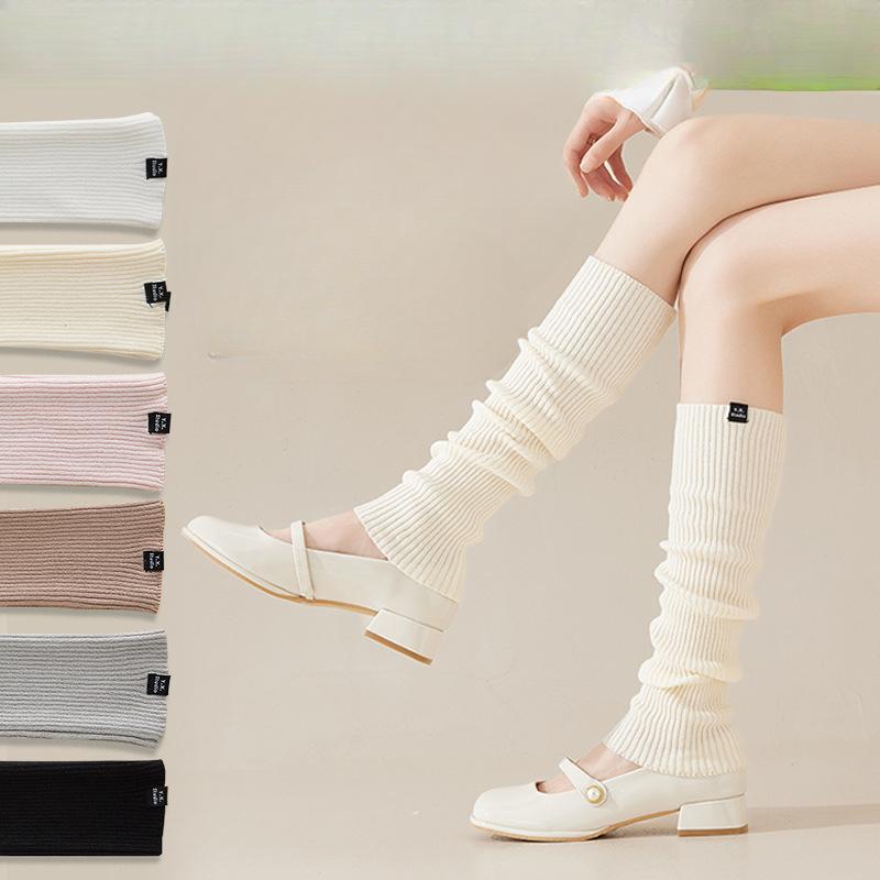 White Knitted Hosiery Socks for Women In Autumn and Spring, Calf Coverings, Pile-up Socks for Hot Girls, Long Pile-up Socks for Spring and Summer
