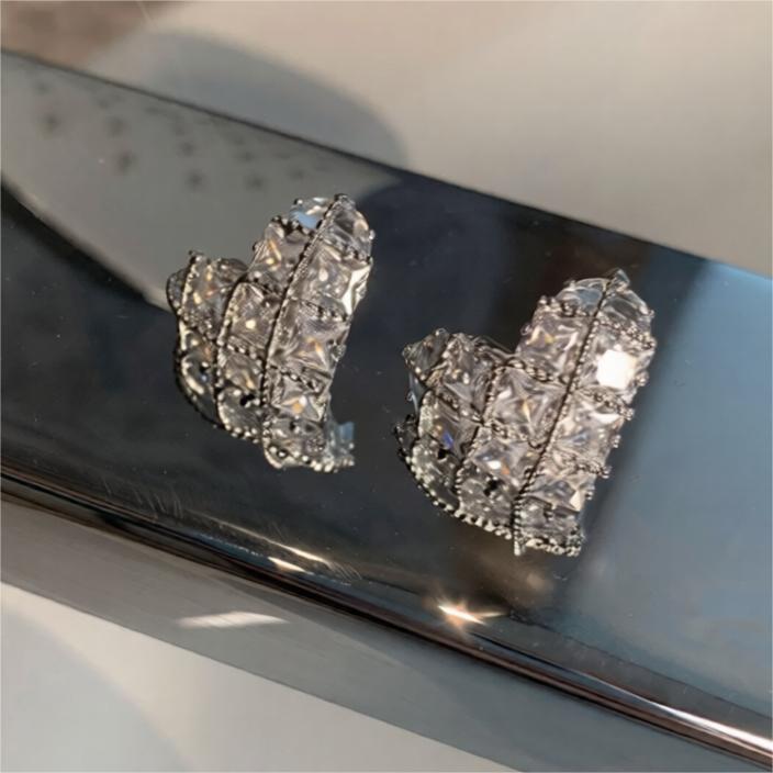18 Karat Vergoldete Herz Zirkon Koreanischer Stil Ohrstecker - Einfaches und Luxuriöses Vielseitiges Design