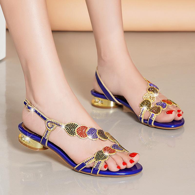 Fashion Summer New Leather Ladies Sandals Rhinestone Low Heel Sandals Flat Bottom Clip Toe Thick Heel Flowers Luxury Sandals Gift