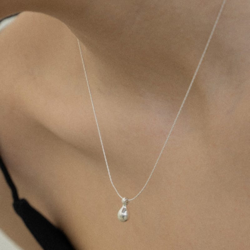 NORMALLEE [Silver 925] Water Bottle Necklace