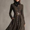 Damen kariertes Hemdblusenkleid, V-Ausschnitt, einreihig, mit Schlitz, Maxikleid