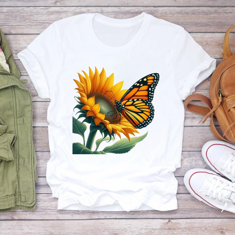 (Asian Size) Women Tee sweet love heart trend cute Top Clothing Casual  Short Sleeve T Shirt Fashion Print Lady Female Graphic T-shirts