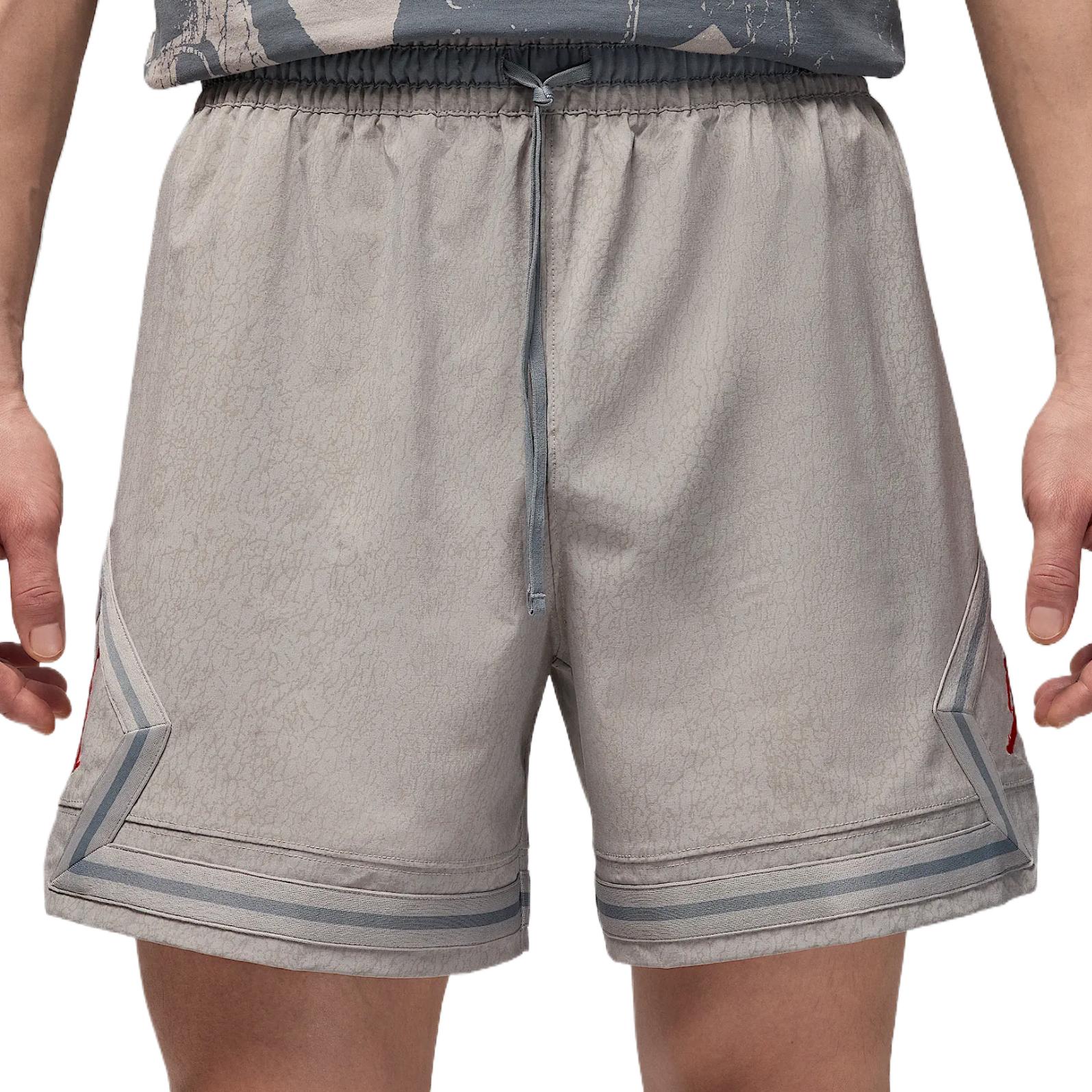 Jordan Men s Woven Diamond Shorts HV5095-062 M