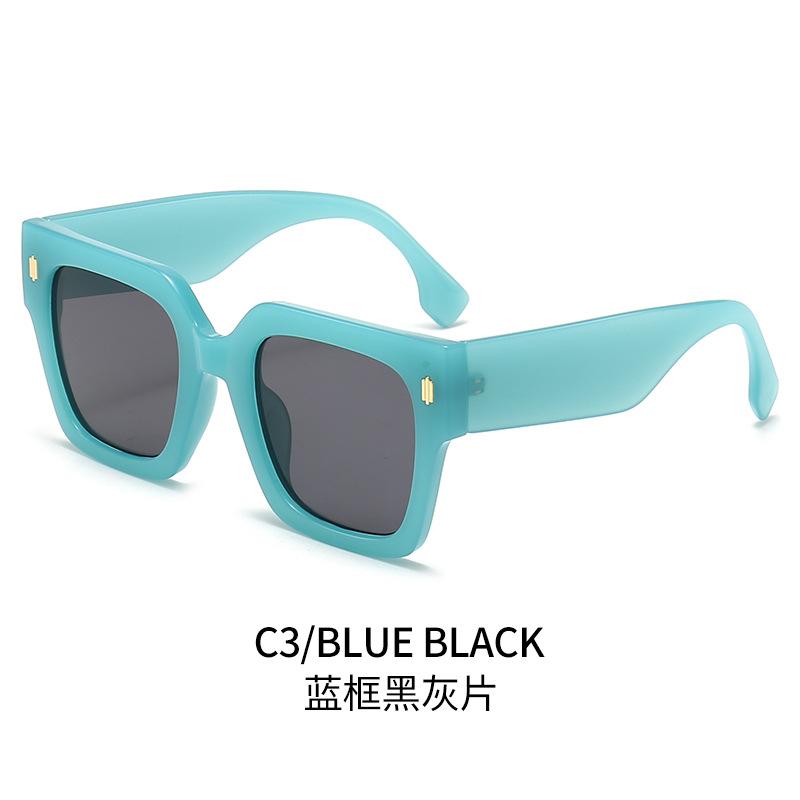 Trendy Square Sunglasses for Women & Men Fashionable UV Protection Glasses Stylish Shades for Sun Protection Must-Have Eyewear