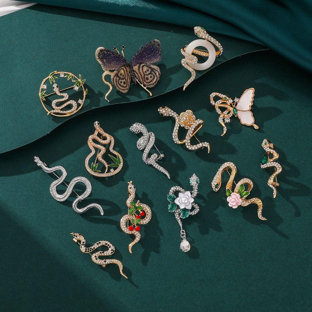Minimalist Rhinestone Collar Pins Sparkling Snake Lapel Pin Elegant Zodiac Snake Brooch  Party