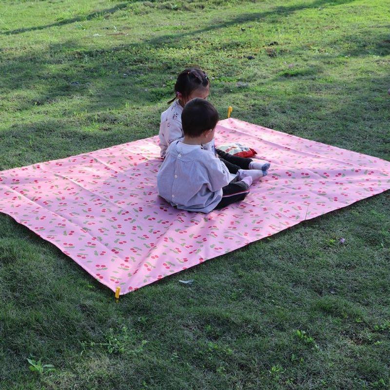 Waterproof Outdoor Camping Picnic Mat - Portable, Moisture-proof, Perfect for Outings and Beaches