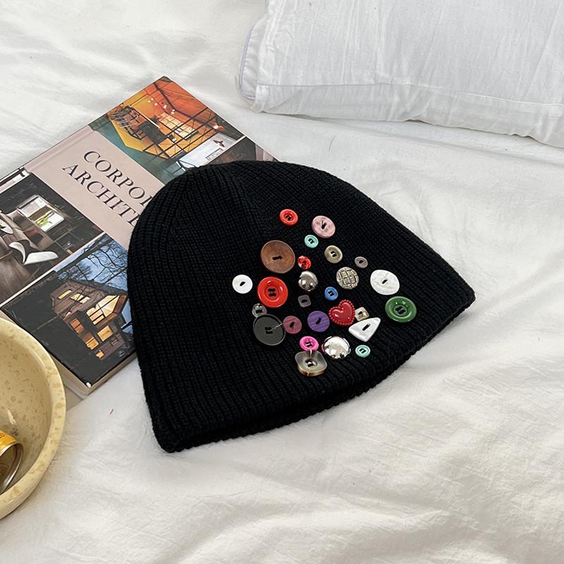 Knit Hat For Women With Warmth And Wide Brim For Winter Fashion