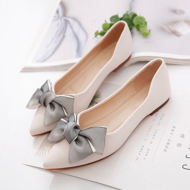 

Повседневная обувь с заостренным носком для женщин 2024 Весна Квадратный каблук Слипоны Женские одинарные туфли Мягкая подошва Удобная женская обувь 40 бежевый