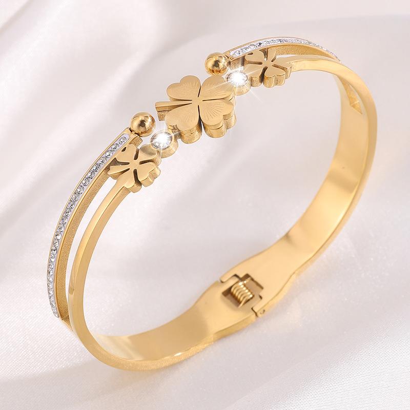 Zlatý náramek z nerezové oceli čtyřlístek pro ženy, módní a vynikající náramek pro štěstí se sponou na jaře