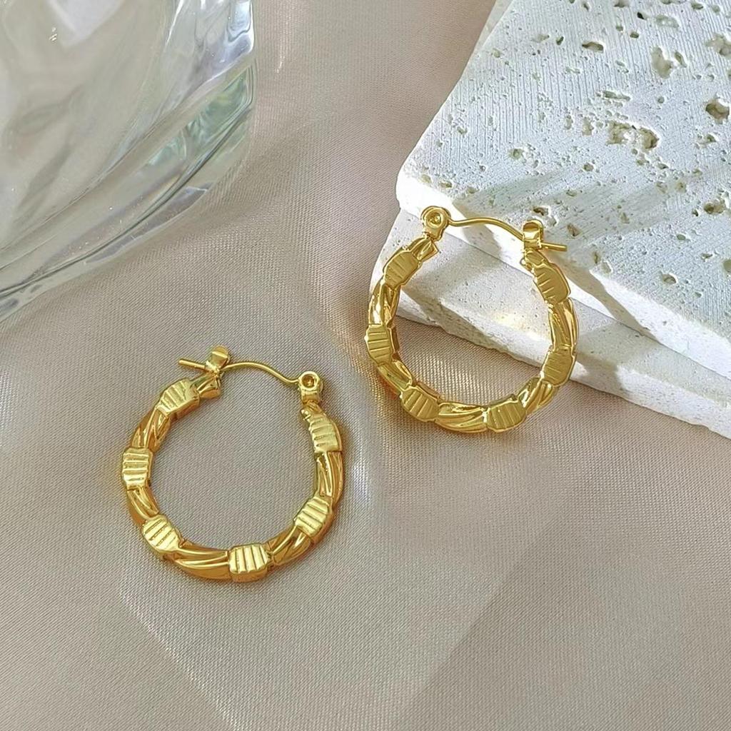 18K Gold Plated Minimalist Earrings for Women - Anti-Allergic Light Luxury European and American Design