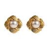 Vintage Geometric Earrings Hong Kong Style Elegant Gold Pearl Exquisite Stud Earrings Women Fashion Ear Jewelry