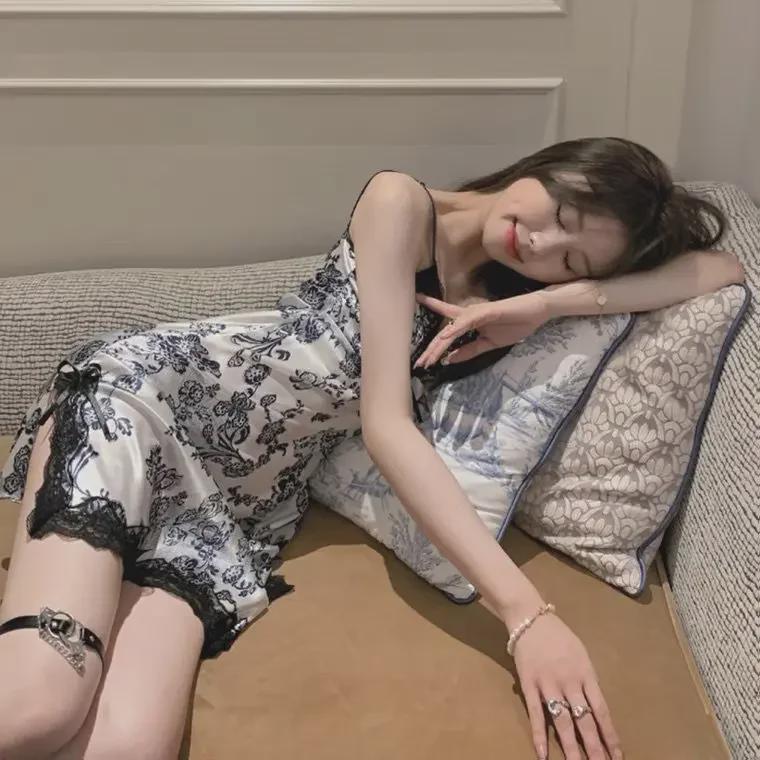 Cămașă de noapte sexy din dantelă și mătase 2024: Pijamale elegante cu bretele pentru femei