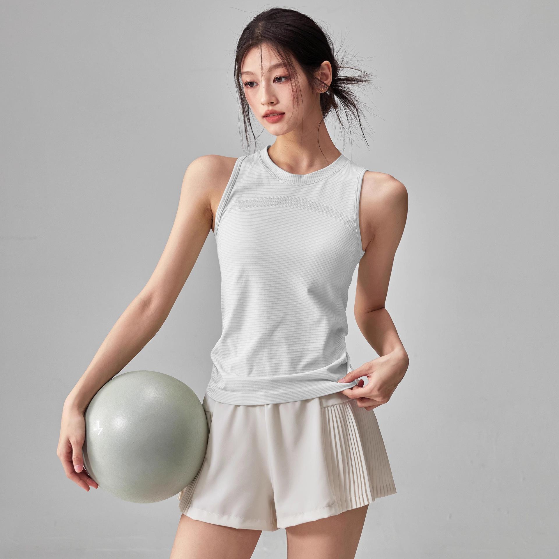 

Women s Quick-Dry Yoga Tank: Slim, Elastic, Sleeveless Fitness Top for Summer M (47-54 kg)