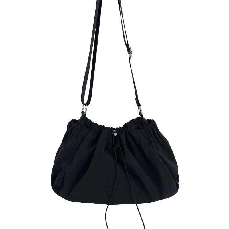 Nylon Pleated Bag Drawstring Light and Casual New Shoulder Bag Bag Niche Design Lazy Messenger Bag Woman