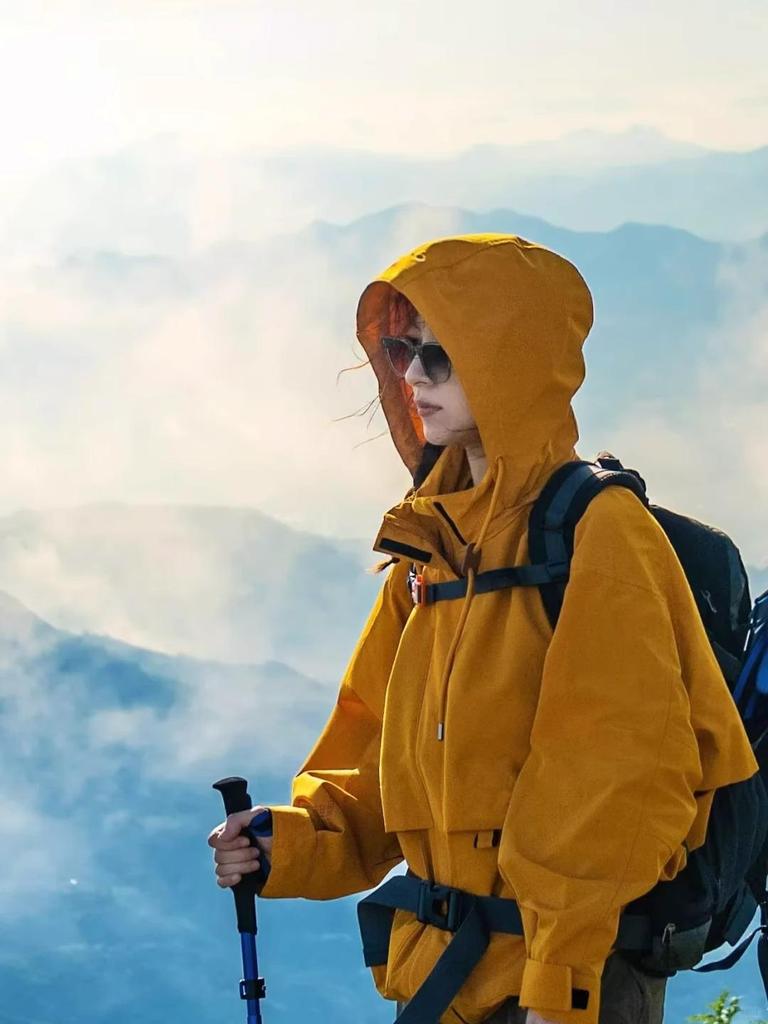 Rose Mountain Parka: Liu Yifei & Huang Yimei Inspired Waterproof 3-in-1 Unisex Jacket