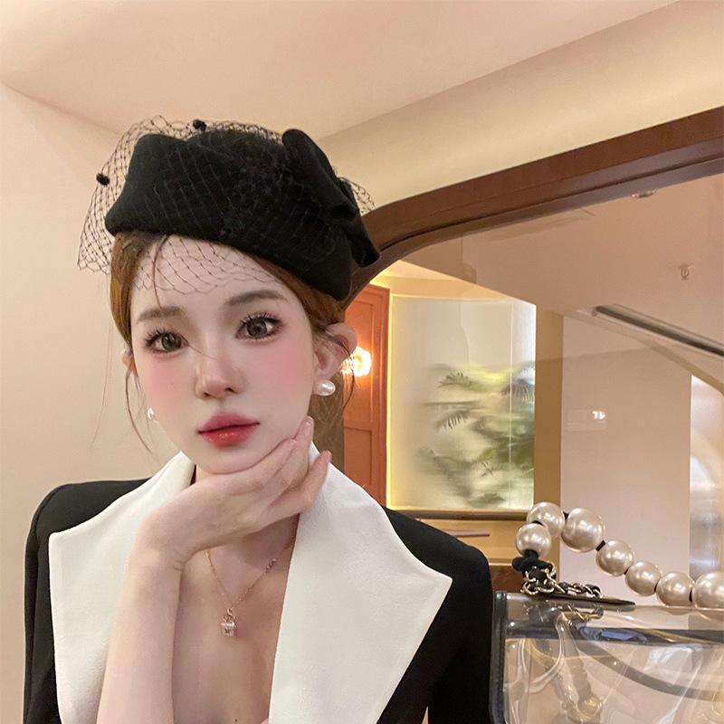 

High-end hat female butterfly mesh top hat showing face woolen jazz hat British stewardess hat One Size