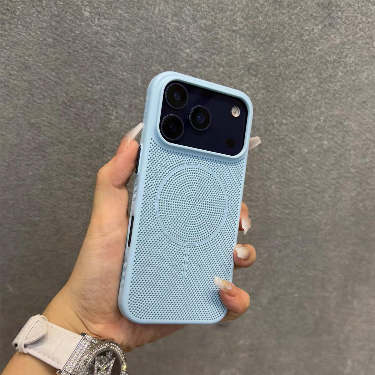 

iPhone 17 Pro Max Frosted Magnetic Case with Honeycomb Heat Dissipation iPhone 15 Pro