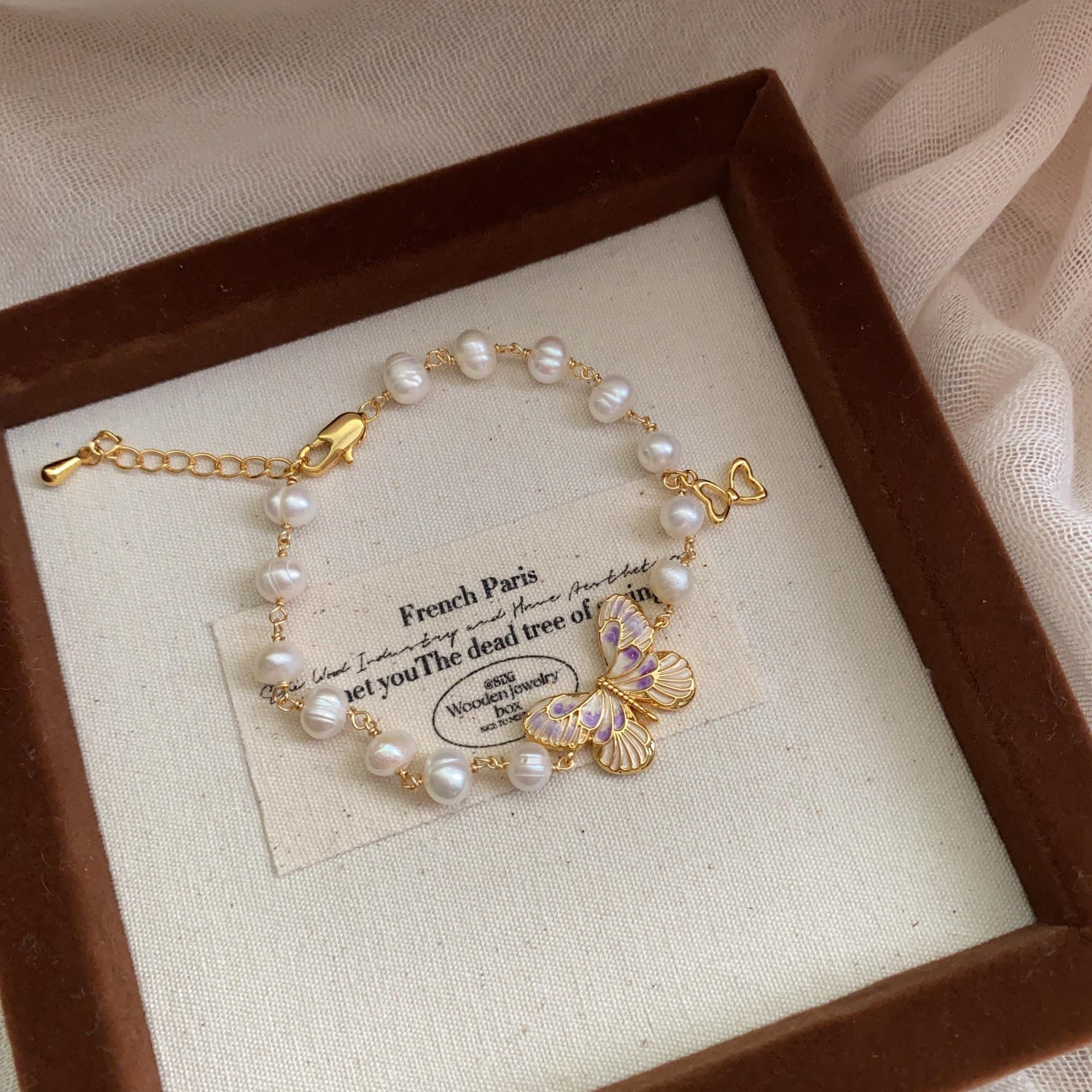 Exquisite Mori niche design bracelet temperament sweet fairy butterfly light luxury freshwater pearl bracelet bracelet bracelet