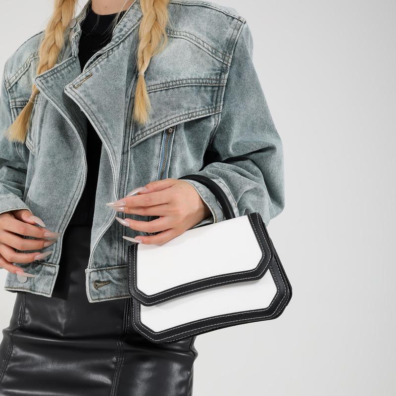 Beautiful New Shoulder Messenger Bag Popular Small Bag Women's Spring and Summer Texture Portable Small Square Bag