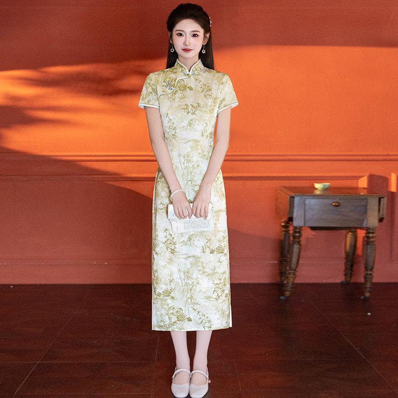 Green national style, new Chinese Suzhou long cheongsam, improved young 1011 new women's high-end sense, daily wear