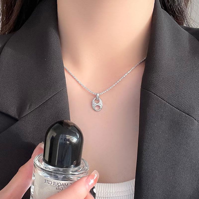 Pig Nose Necklace, Female Ins, Niche, Sweet and Cool Necklace, Starry Chain, Geometric Collarbone Chain