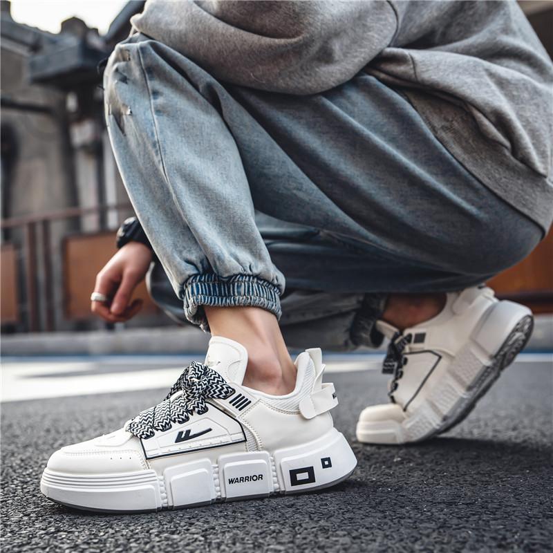 Warrior Retro Fashion Casual Lightweight Slip-Resistant Durable Low-Top Lifestyle Shoes Men Sneaker White WXY(S)-2117C01