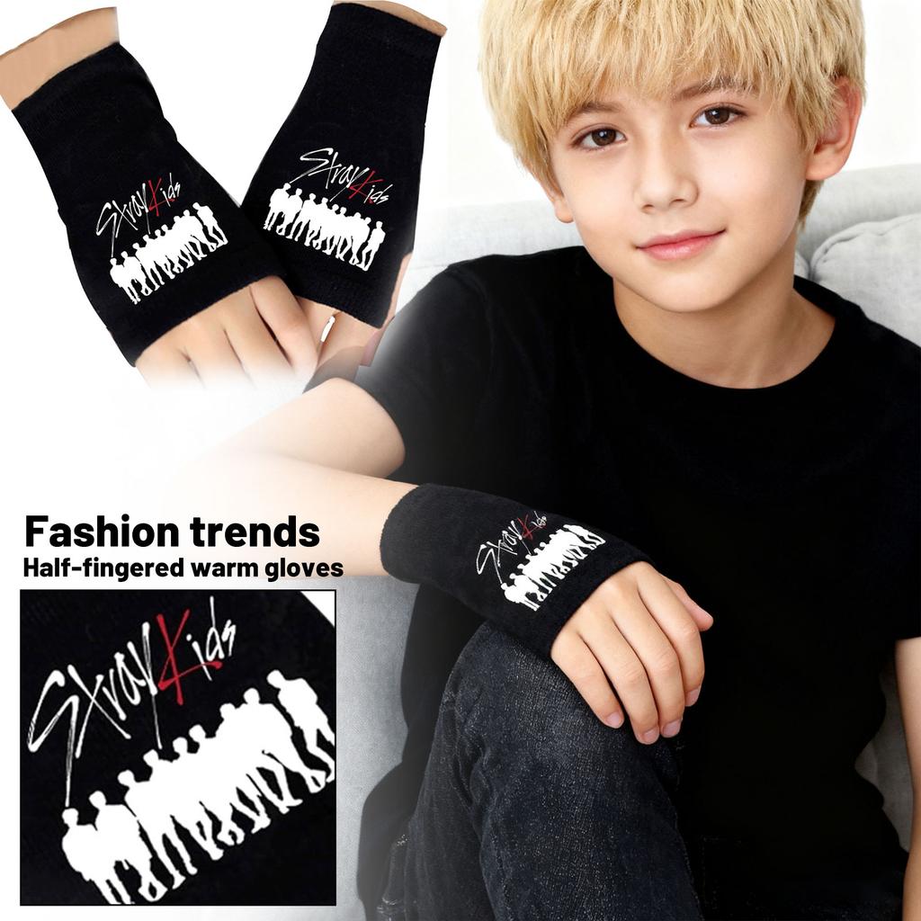 Korean Boy Band Singer's Fashionable Trendy Half-finger Writing Gloves, Warm For Men, Women And Children