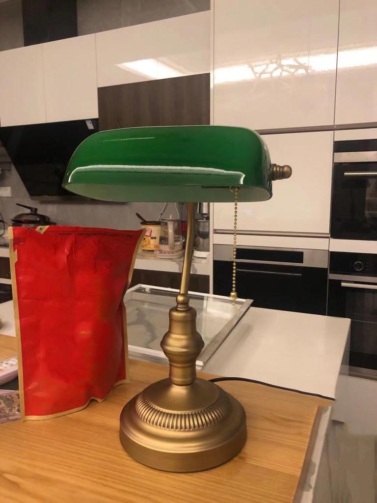 Retro American Green Glass Bedside Lamp, Antique Bronze Desk Lamp for Office or Bedroom Decor
