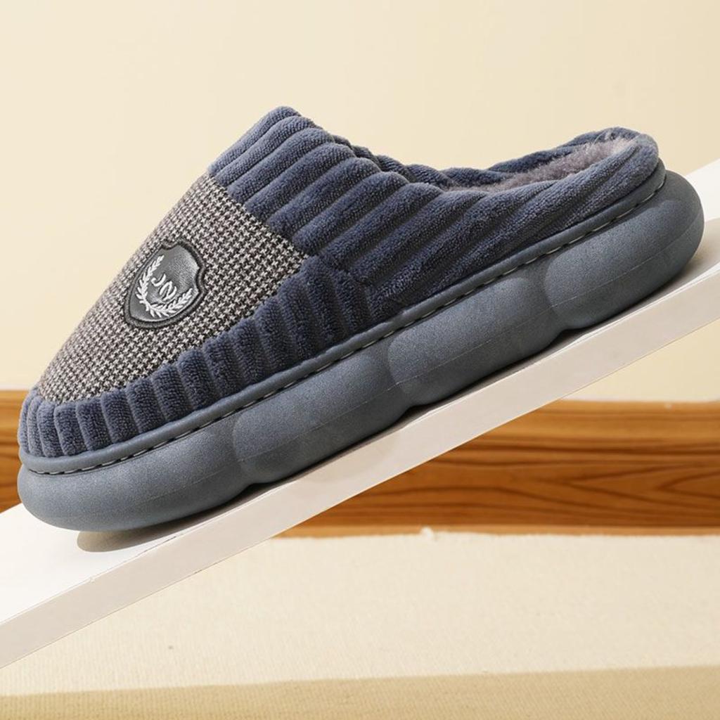 Large Size Thick Cotton Slippers for Men and Women In Winter, Thick Soled Indoor Warm Woolen Slippers for Home Use