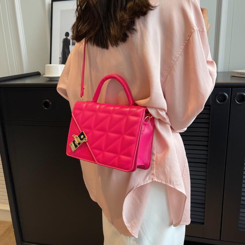 Chic Quilted Pu Leather Crossbody Bag Stylish Compact Handbag For Daily Use