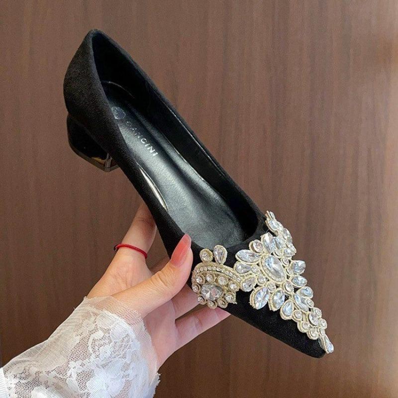 Fashion Fashion Low Heel Shoes Women's Pointed Shallow Mouth Crystal Buckle Soft Sole Anti-slip Wear-resistant Low Heel Shoes