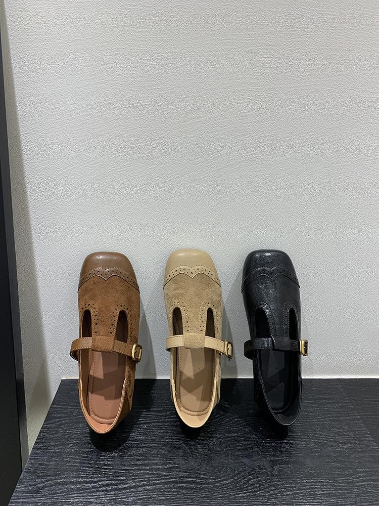 Retro Carved Square Head Shallow Mouth Single Shoes Flat-soled Small Leather Shoes Women's Niche Design French Mary Jane Shoes Autumn Women's Shoes
